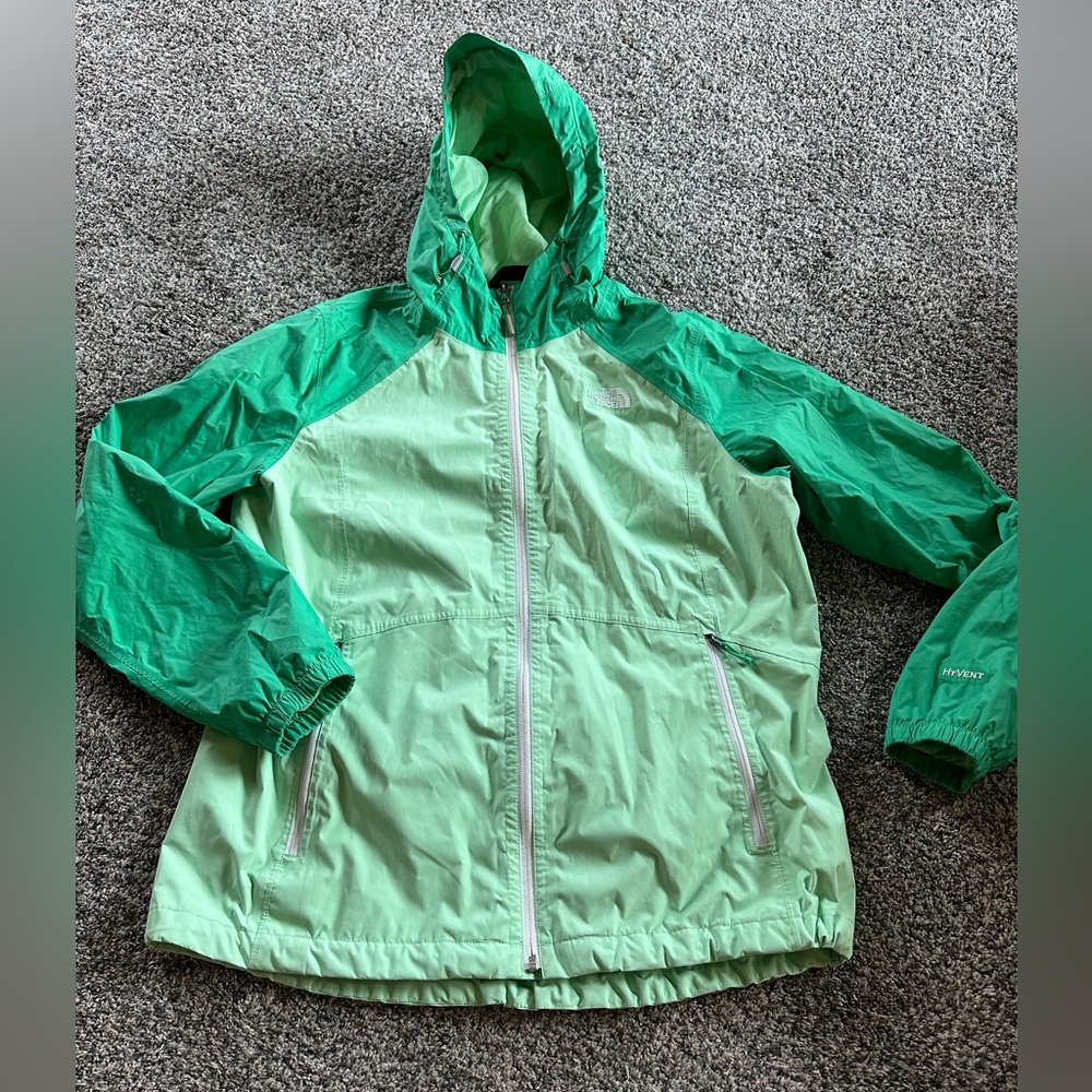 Women’s Hyvent North Face raincoat